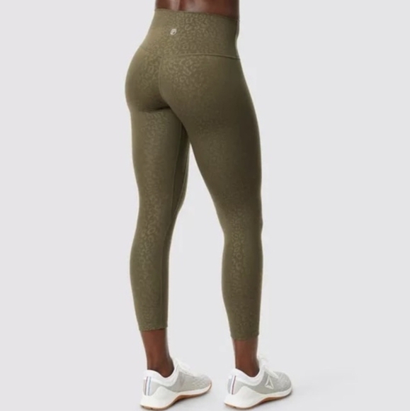 Born Primitive Fierce Legging Green Leopard Women's Small - Picture 7 of 8